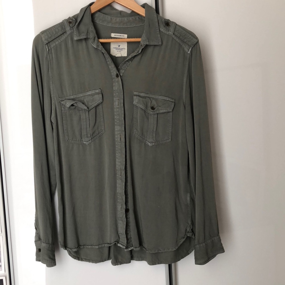 NEVER WORN ARMY GREEN FLANNEL